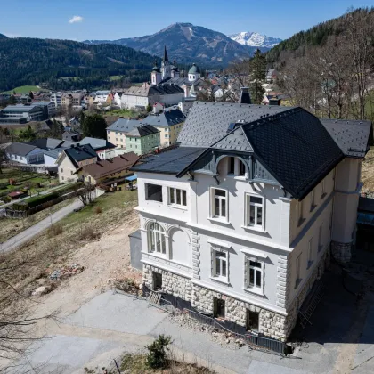 BEEINDRUCKENDE VILLA in GRÜNRUHELAGE! - Bild 2