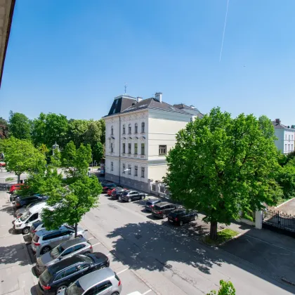 Altbaucharme trifft Toplage: Lichtdurchflutete 3-Zimmer-Wohnung! - Bild 2