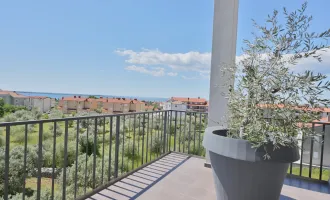 144 m² Raum zum Ankommen – mit Blick auf das Meer & Bucht von Fažana in Istrien!