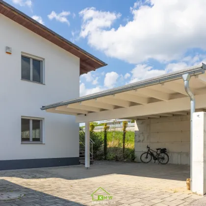 Exklusive Immobilie im italienischen Stil: Traumhafter Bungalow mit Pool in ruhiger Sackgassenlage - Bild 3