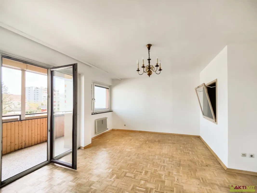 Großzügige Wohnung mit Ausblick, Gartennutzung und Lift. - Ideales Investmentobjekt. - Bild 1