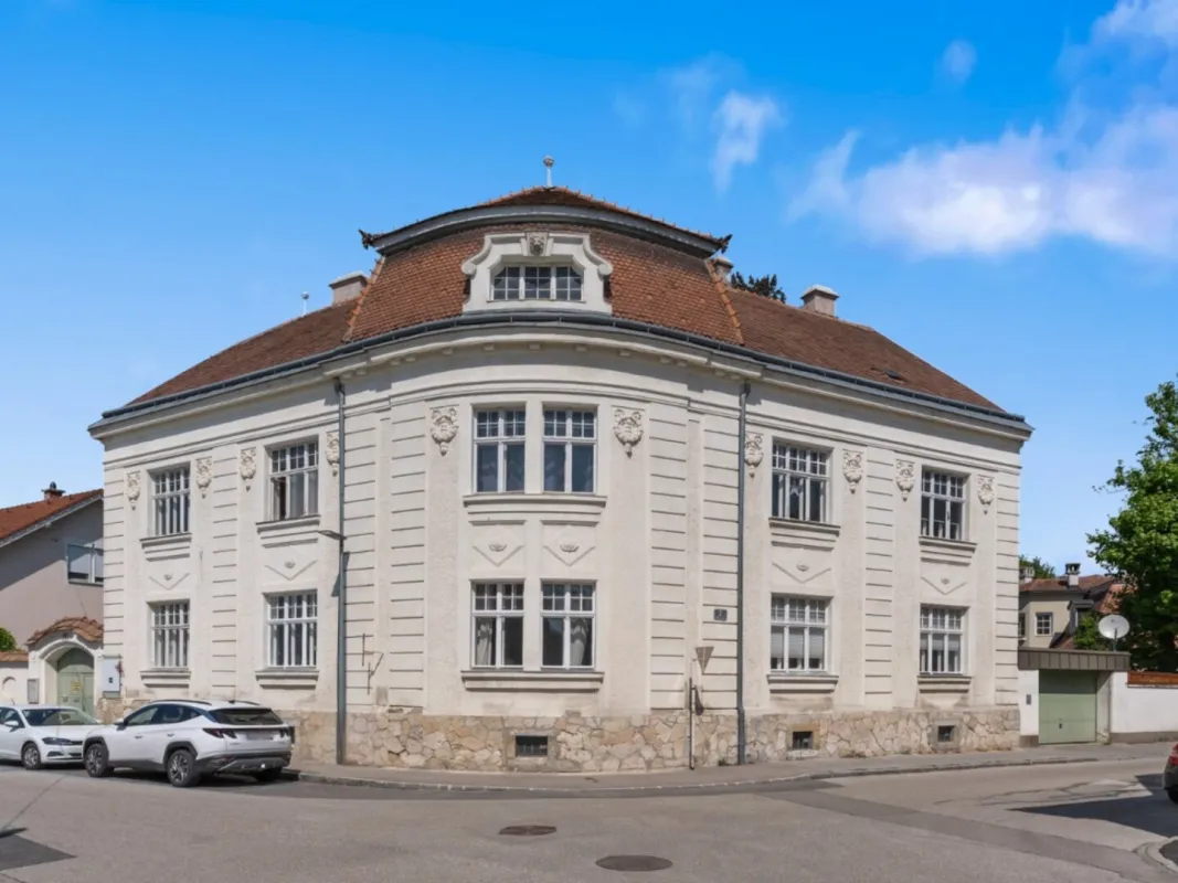 Charmantes STADTHAUS neben Krankenhaus - perfekt für Ärzte, Kanzlei oder Familie - Bild 1