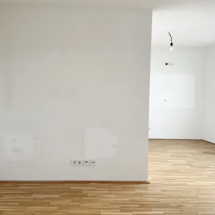 PROVISIONSFREI VOM EIGENTÜMER! 2-ZIMMER-WOHNUNG MIT TERRASSE NÄHE U6! - Bild 2