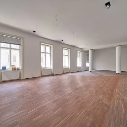 Repräsentatives Büro - Altbau-  in Bestlage der Innenstadt – 278 m² - 7 Zimmer,  im 3. Stock mit Lift - Bild 2
