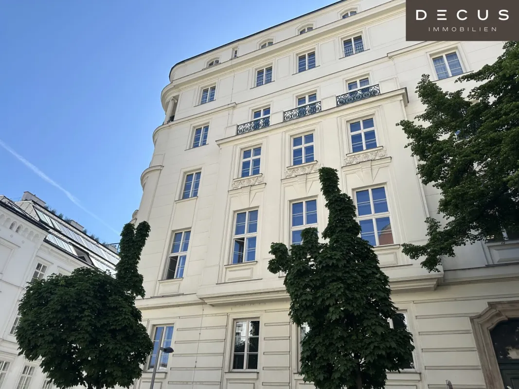 + + + + NÄHE WIEN MITTE + + + repräsentatives Altbaubüro mit Glas + + + - Bild 1