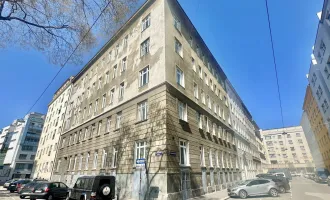 3,5-Zimmer Altbau im Erstbezug mit Wärmepumpe und sonnigem Balkon. Einfach genial!