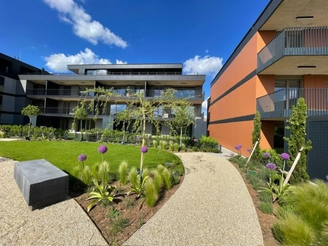 EXKLUSIVE EIGENTUMSWOHNUNGEN IN ACHAU - STADTNAH WOHNEN, IM GRÜNEN LEBEN - Bild 1