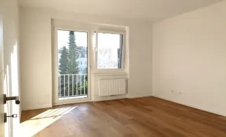 Erstbezug nach Generalsanierung: Ruhige 2,5-Zimmer-Wohnung in Top-Lage der Innenstadt! *PROVISIONSFREI*