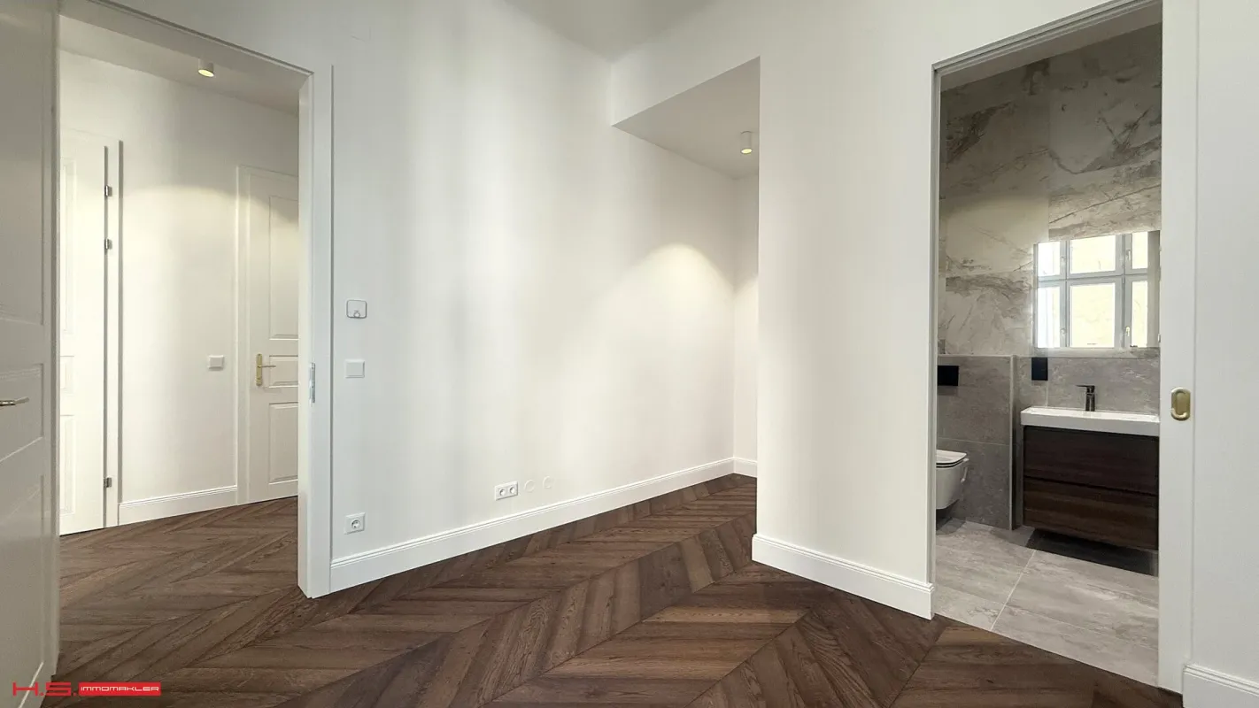 SERVITENVIERTEL - HIGH END ERSTBEZUG - GENIALE STILWOHNUNG - 99 m WFL - 4 Zimmer - 2 BÄDER - RUHELAGE - RENOVIERTES STILJUWEL - Bild 1