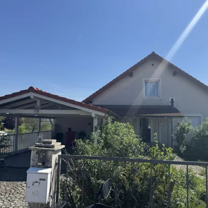 Außergewöhnliches Einfamilienhaus mit zwei Wohneinheiten, Garten und Gästehaus – am Ortsrand im Grünen und dennoch stadtnah - Bild 2