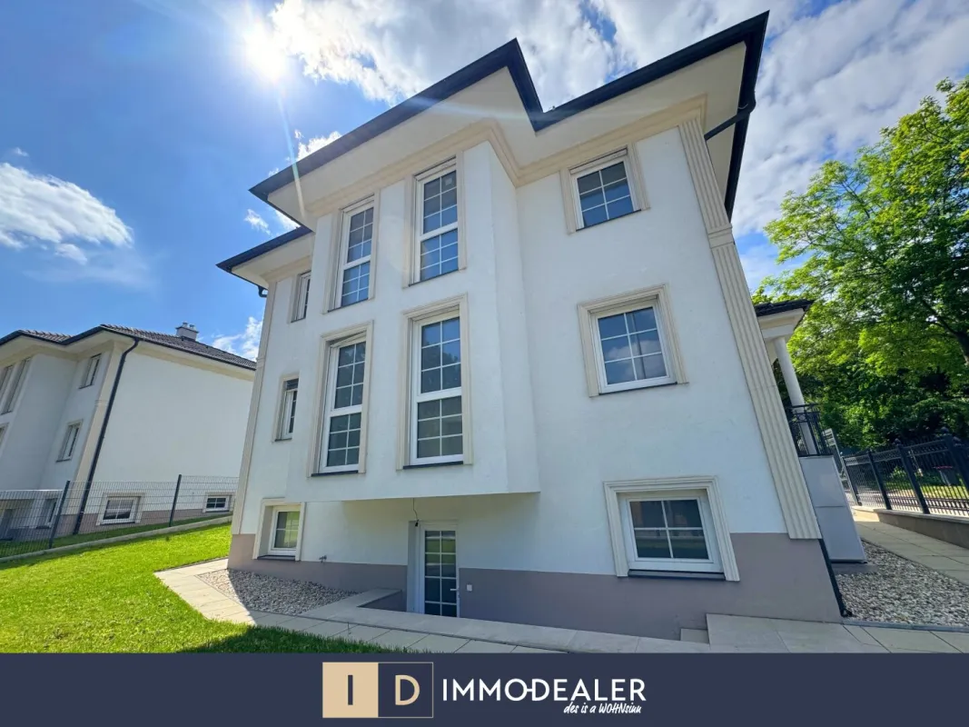 ** ERSTBEZUG - NEUBAU - EXKLUSIVES EINFAMILIENHAUS IM KLASSISCHEN STIL TRIFFT AUF ZEITLOSE ELEGANZ IN KLOSTERNEUBURG VOR DEN TOREN WIENS ** - Bild 1