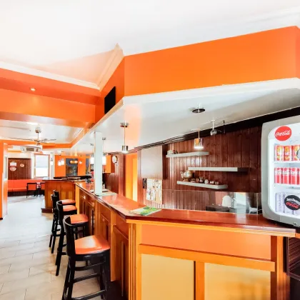 Anlageobjekt mit vermieteter Pizzeria, Wohnung und Pachtflächen in guter Lage. - Bild 3