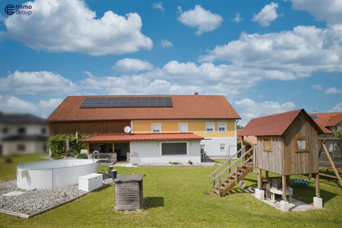Viel Platz für Ihre Familie – großzügiges Haus mit 2 Wohneinheiten, moderner Ausstattung & Gartenidylle - Bild 1
