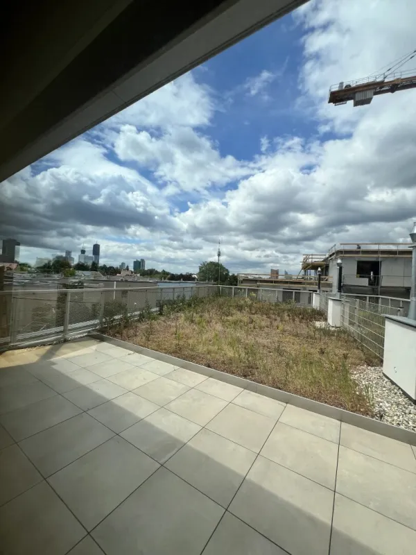 Charmante 3-Zimmer-Gartenwohnung mit XXL-Balkongarten im Drygalskiweg, Wien - Bild 1