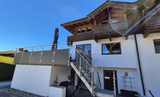 Wo wohnen wie Uraub ist ! Sehr gepflegte Maisonettenwohnung / Eckreihenhausfeeling mit riesiger Sonnenterasse