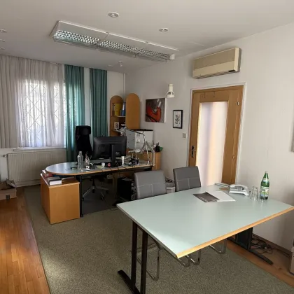 ca. 100 m² repräsentative Büroräumlichkeiten in Zentrumsnähe mit Parkplätzen zu vermieten - Bild 3
