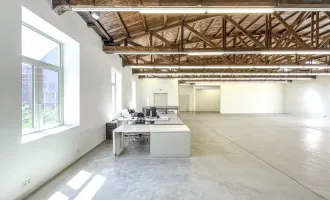 Loft in der Brotfabrik Wien mit atemberaubender Raumhöhe, herrlicher Terrasse und Stellplatz!