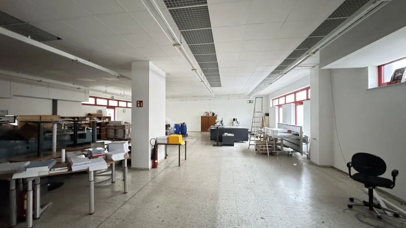 kompakte Gewerbefläche in 1200 Wien - ca. 350m² - Bild 1