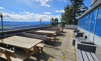 Eventlocation mit riesiger Terrasse und spektakulärem Fernblick mieten - Toplage im Naturpark Hohe Wand