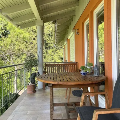 Traumhafter Bungalow mit Einliegerwohnung –  hier vereint sich Platz & Komfort! - Bild 2