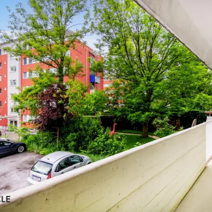 Top Lage nahe LKH! 3,5-Zimmer-Wohnung mit Loggia – Renovierungsobjekt mit vielen Möglichkeiten - Bild 2