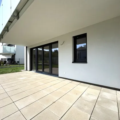 Traumhafte 3 Zimmer Gartenwohnung | Blumengasse - ERSTBEZUG | ca. 23 m² Terrasse & ung.150 m² Eigengarten | zzgl. Tiefgaragenstellplatz | Top D4 - Bild 3