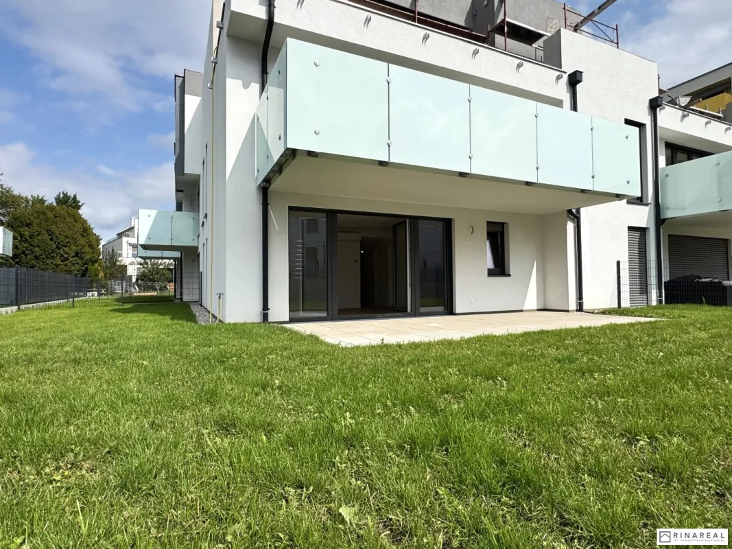 Traumhafte 3 Zimmer Gartenwohnung | Blumengasse - ERSTBEZUG | ca. 23 m² Terrasse & ung.150 m² Eigengarten | zzgl. Tiefgaragenstellplatz | Top D4 - Bild 1