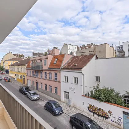 KOMPAKTE 2-ZIMMER WOHNUNG MIT GESIMSE UND BLUMENTRÖGEN - Bild 2