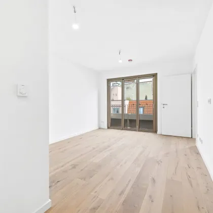 KLEIN, ABER FEIN MIT GESIMSE SAMT BLUMENTRÖGEN - Bild 3