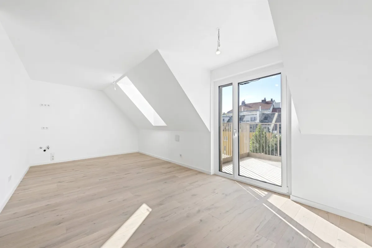 ZUM VERLIEBEN: EIN DACHGESCHOSS-TRAUM MIT BALKON - Bild 1