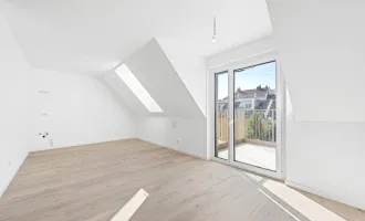 ZUM VERLIEBEN: EIN DACHGESCHOSS-TRAUM MIT BALKON