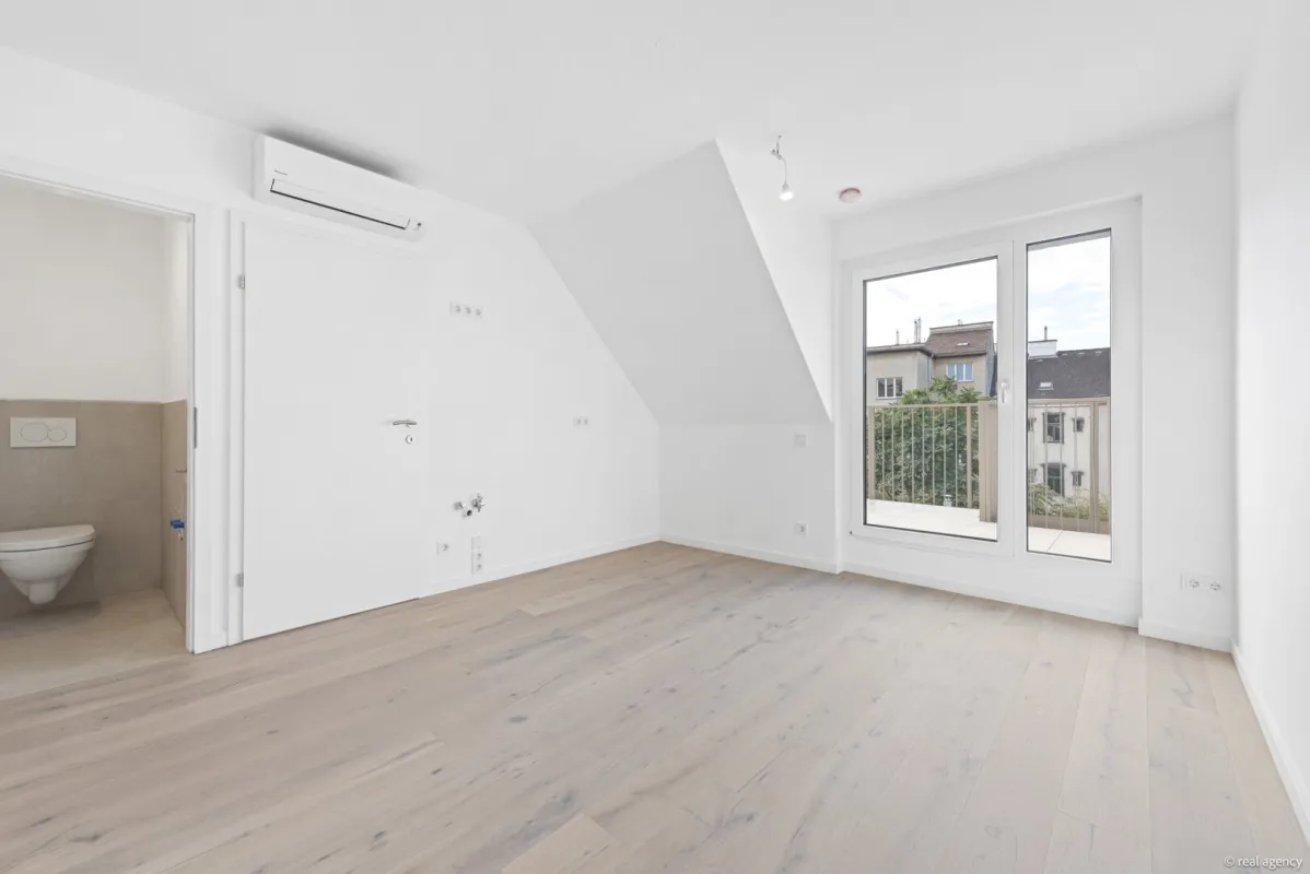 DAHEIM IN HERNALS - DACHGESCHOSS MIT HERRLICHER SÜD-TERRASSE - Bild 1