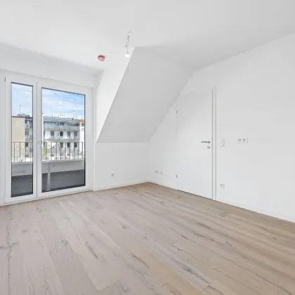 ENTZÜCKENDE SINGLE-WOHNUNG IM DACHGESCHOSS IN HERNALS - Bild 2