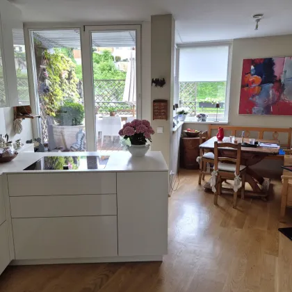 Exklusive Dachterrassen-Wohnung im Punkthaus mit Blick ins Grüne! - Bild 3