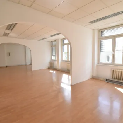 Klimatisierte Bürofläche mit großer Terrasse bei U3 Schweglerstraße! - Bild 3