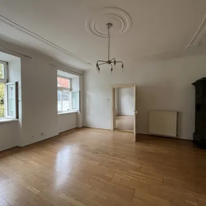 Sehr gepflegtes Büro in zentraler Lage mit zwei Zimmer und separater Küche nahe der Inneren Stadt - Bild 2