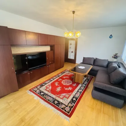 Apfelberg: großzügige 3-Zimmer-Wohnung ca 79 m2 mit zwei Balkone und Garage - Bild 3