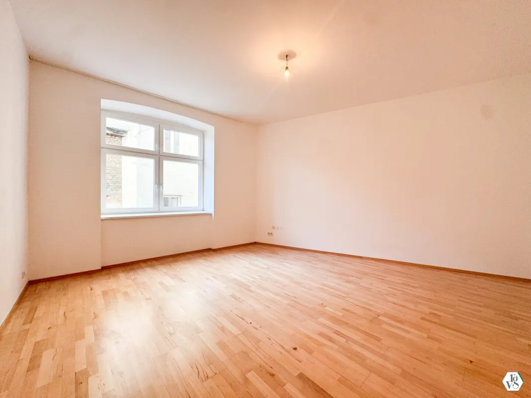 Charmante 2-Zimmer-Wohnung mit Hoflage beim Hannovermarkt - Bild 1