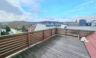 Familienjuwel mit XXL Terrasse in saniertem Stilhaus - für Verwöhnte und alle, die Besonderes lieben...