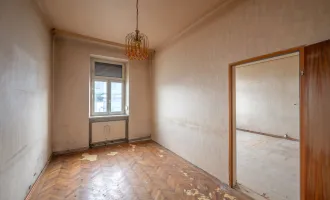 ++KLNB121++ Renovation Opportunity: Well-Located 1-Room Apartment with Airbnb Potential