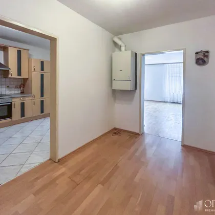 Charmante renovierungsbedürftige 3 Zimmer Wohnung mit dem Autostellplatz im Hof in attraktiver Lage des 10. Bezirk Wien! - Bild 2