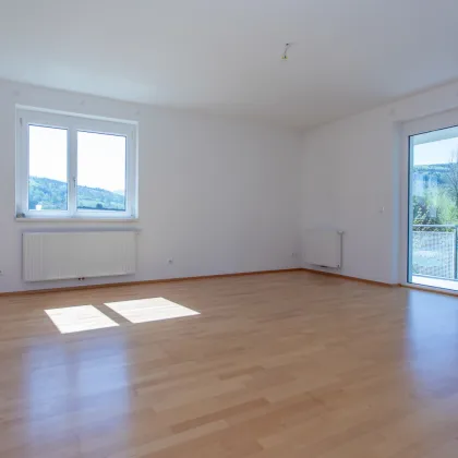 Traumhafte 3 Zimmerwohnung im Grünen - Bild 2