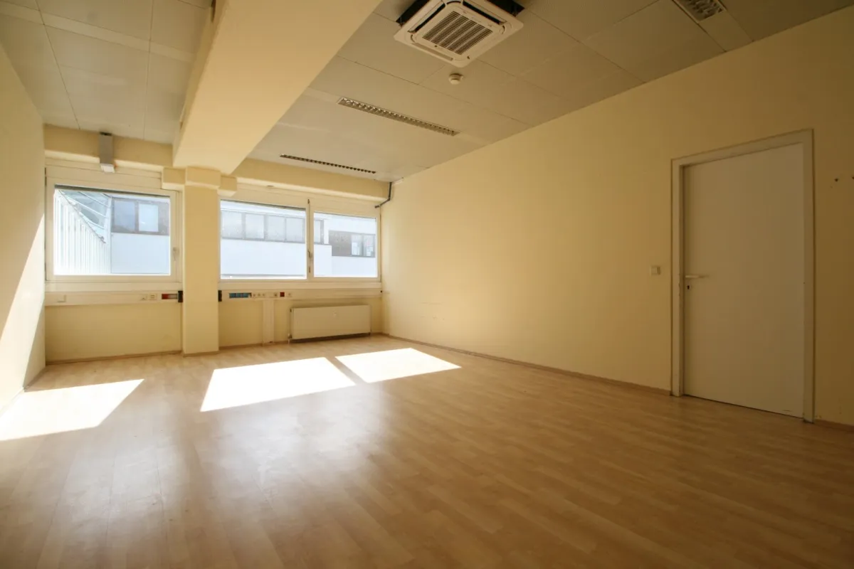 Büro am nordöstlichen Stadtrand von Salzburg-Mayrwies - Bild 1