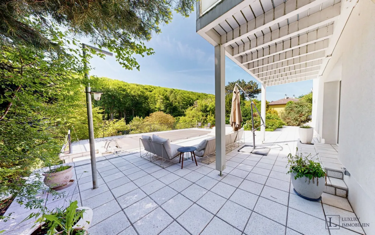 Projektgrundstück mit Aussicht in Weidlingbach // Idealer Grundriss & Dachausbau möglich - Bild 1