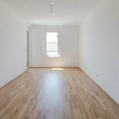 2 Zimmerwohnung in Erstklassiger Lage - PROVISION BEZAHLT DER ABGEBER - Bild 2