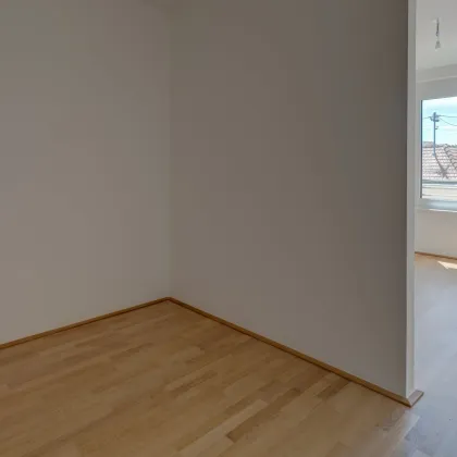 Traumhafte Eigentumswohnung in Deutsch-Wagram - Erstbezug in Top- Lage - PROVISION BEZAHLT DER ABGEBER - Bild 2