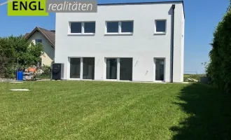 Moderner Erstbezug in idyllischer Umgebung, nahe den Weingärten
