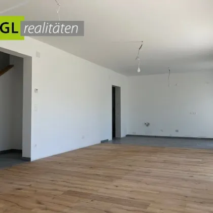 Moderner Erstbezug in idyllischer Umgebung, nahe den Weingärten - Bild 2