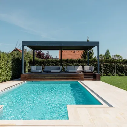 DER PURE LUXUS | DESIGNERVILLA MIT GARTEN & BEHEIZTEM POOL | VIDEO-PRÄSENTATION - Bild 3