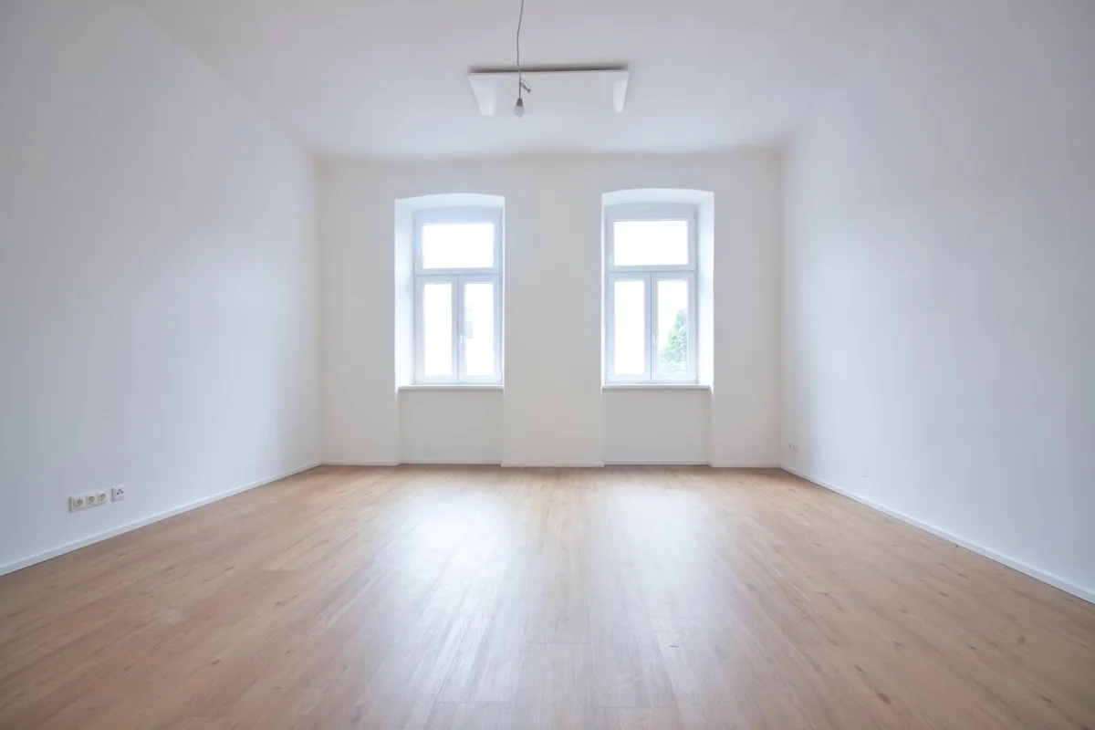 2021 saniert | ruhige und helle Garconniere | U-Bahn-Station Thaliastraße - Bild 1